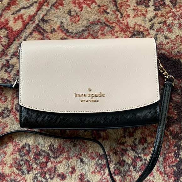 kate spade Handbags - Kate spade purse